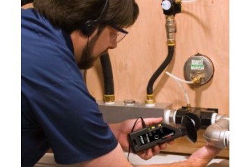 確定壓縮空氣洩漏的洩漏率和成本 Determining Leakage Rate and Cost of Compressed Air Leaks 確定壓縮空氣洩漏的洩漏率和成本 Determining Leakage Rate and Cost of Compressed Air Leaks